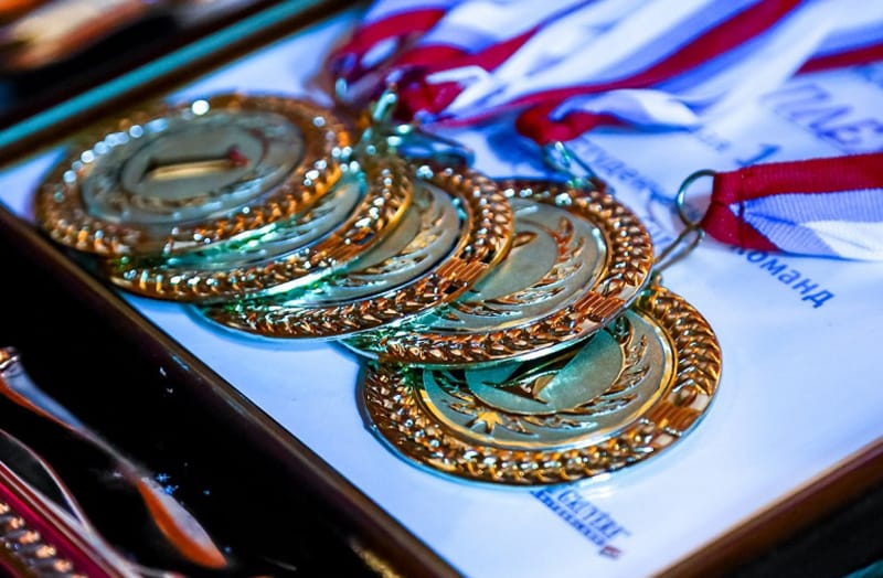 медали
