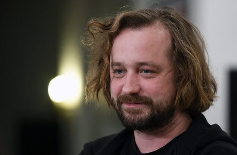 Денис Азаров