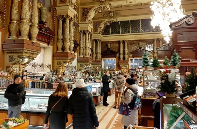 гастроном «Елисеевский» на Тверской