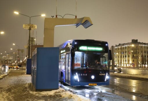электробус, зима. Фото Юлии Смагринской