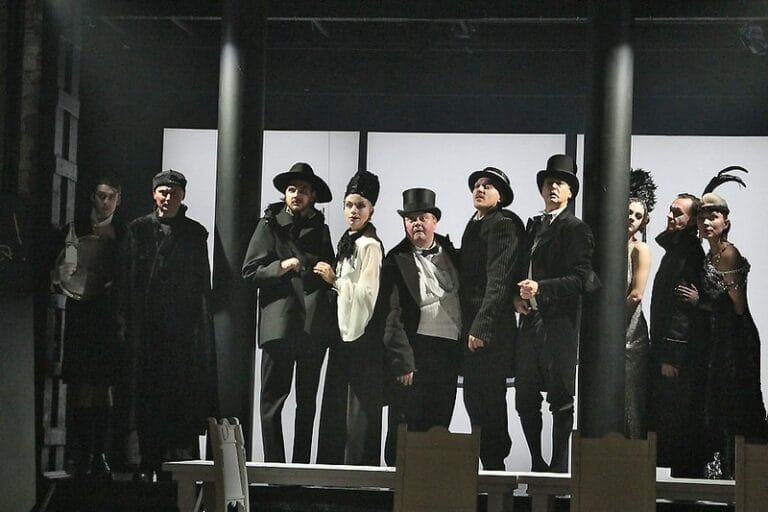 город мертвых сатисфакция. город мертвых сатисфакция. город мертвых сатисфакция. фильм париж город мёртвых трейлер. группа сатисфакция фото.