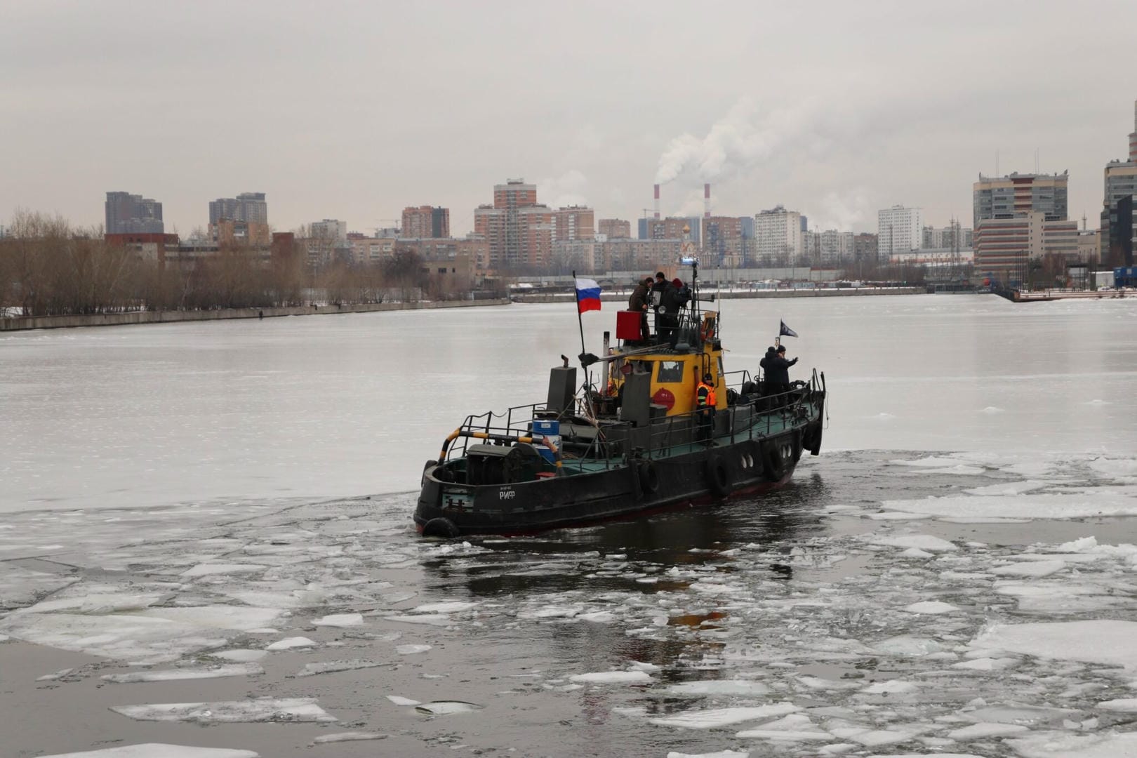 Ледокол норд. Ледокол на москва реке рэдиссон. Ледокол рэдиссон москва. Ледокол рэдиссон москва. Теплоход рэдиссон ледокол.