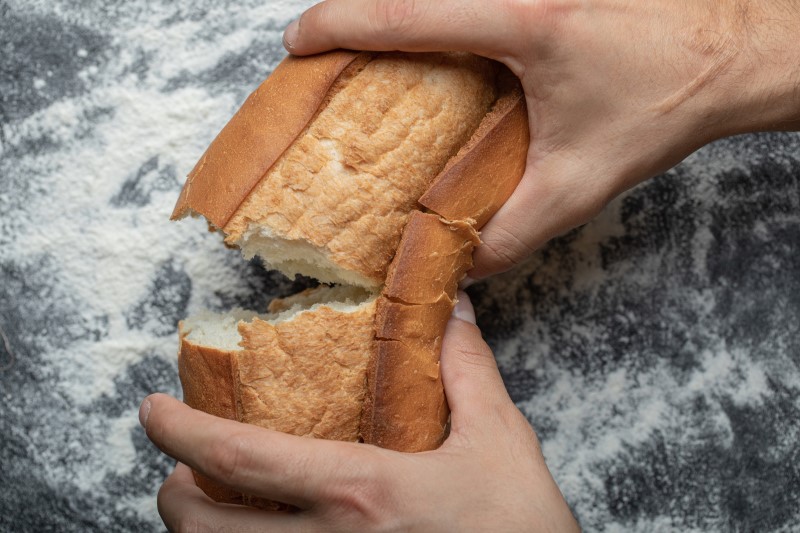 bread, Photo by azerbaijan_stockers / Freepik