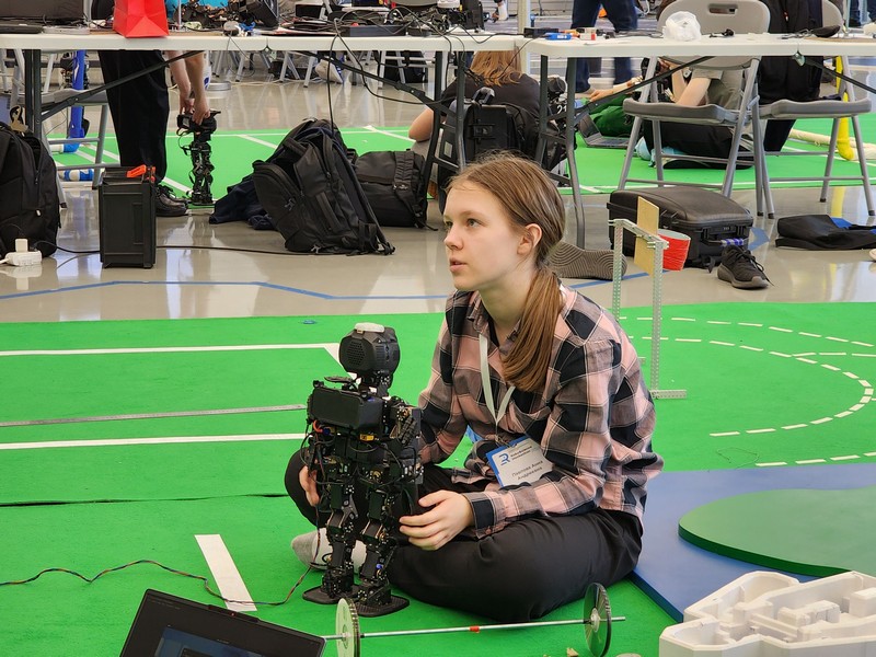 робот, фото Юлии Смагринской