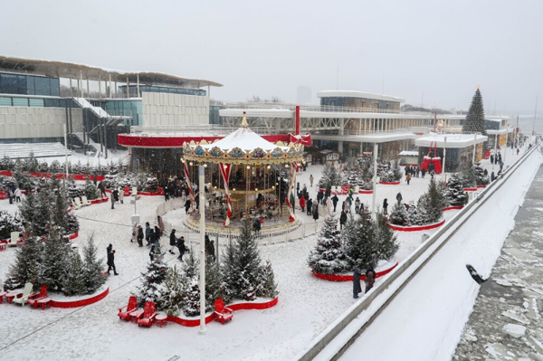 парк горького новый год набережная