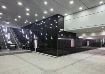 Дополнительный переход построен на станции метро «Вавиловская»