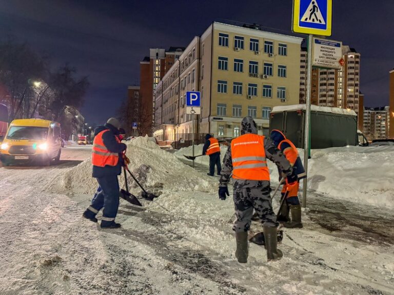 Все на борьбу со снежной стихией