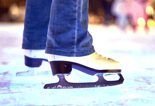 лед коньки зима отдых Фото: UZAO.MOS.RU