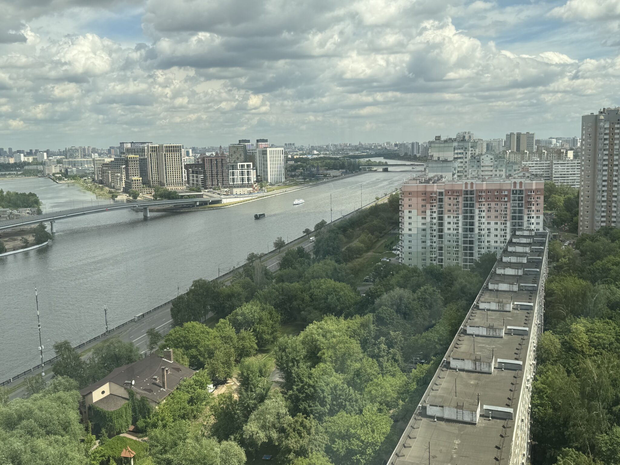 крыша, Москва-река, лето, крыши, дом, Нагатинская набережная, фото Наталия Бахарева