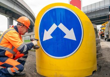 Около 500 буферов безопасности заменили на московских магистралях
